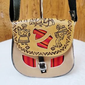 Puro Cuero Small Peruvian Crossbody Purse
